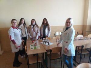 Профорієнтаційний табір PHARM CAMP НФаУ- осінь 2021 «Фармація – наука про ліки і не тільки!»